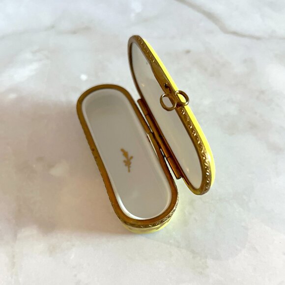 Artist Signed Limoges Box: Hand-Painted Bridge Landscape, Scissor Hinge - Picture 5 of 5